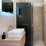 Modern With Private Pool Near The Sea *