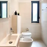 Modern With Private Pool Near The Sea * Ližnjan