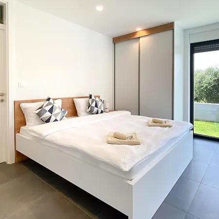 Villa Modern With Private Pool Near The Sea